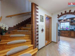 Prodej rodinného domu, Karlovy Vary - Stará Role, Nové domky, 152 m2