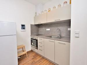 Pronájem bytu 2+kk, Hostivice, Lipová, 56 m2