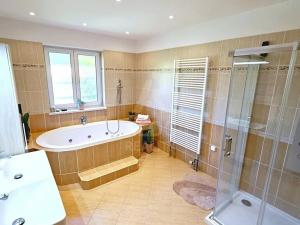 Prodej rodinného domu, Srubec, Jana Patočky, 145 m2