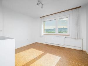 Pronájem bytu 2+kk, Liberec, Dobiášova, 42 m2