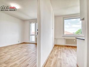 Pronájem bytu 1+1, Teplice nad Bečvou, Pernštejnské náměstí, 34 m2