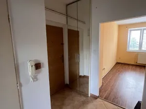 Pronájem bytu 2+kk, Liberec, Dlážděná, 44 m2