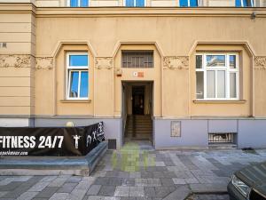 Pronájem bytu 2+1, Olomouc, Kollárovo nám., 80 m2