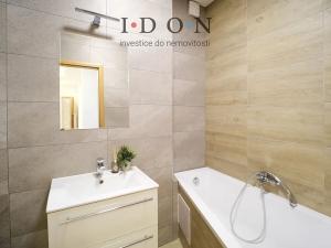 Prodej bytu 3+kk, Ostrava, Zámecká, 70 m2