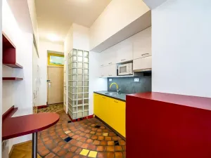 Pronájem bytu 1+1, Praha - Smíchov, Viktora Huga, 38 m2