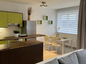 Pronájem bytu 2+kk, Přezletice, Pod Zahrady, 62 m2