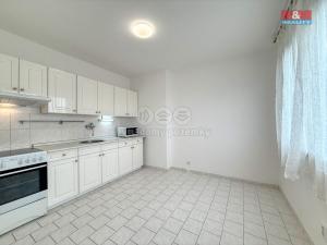 Pronájem bytu 1+1, Milovice, Mírová, 31 m2