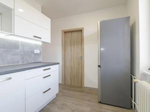 Pronájem bytu 2+1, Ostrava, Španielova, 55 m2