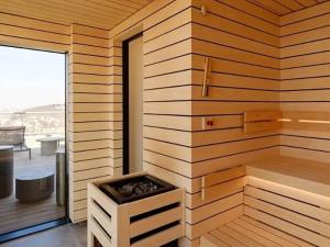 Pronájem bytu 2+kk, Praha - Modřany, Československého exilu, 62 m2