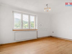 Prodej bytu 3+1, Brniště - Luhov, 82 m2
