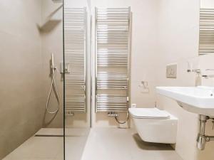 Pronájem bytu 2+kk, Praha - Holešovice, Ovenecká, 62 m2