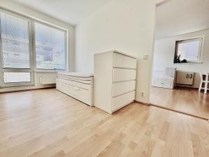 Pronájem bytu 2+kk, Brno, Keřová, 50 m2