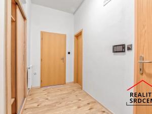 Pronájem bytu 2+kk, Ostrava, Pobialova, 63 m2
