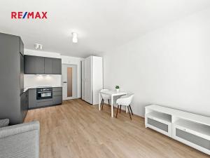 Pronájem bytu 1+kk, Praha - Háje, Výstavní, 33 m2