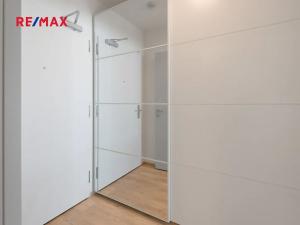 Pronájem bytu 1+kk, Praha - Háje, Výstavní, 33 m2