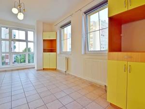 Pronájem bytu 3+1, Praha - Hlubočepy, Voskovcova, 87 m2
