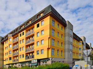 Pronájem bytu 3+1, Praha - Hlubočepy, Voskovcova, 87 m2