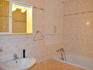 Pronájem bytu 3+1, Praha - Hlubočepy, Voskovcova, 87 m2