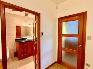 Prodej bytu 3+kk, Coxen Hole, Roatán, Honduras, 111 m2