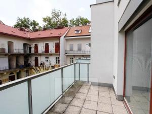 Pronájem bytu 1+kk, Praha - Karlín, Kollárova, 43 m2