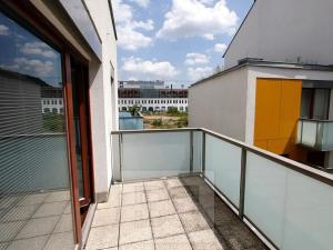 Pronájem bytu 1+kk, Praha - Karlín, Kollárova, 43 m2