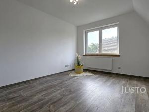Prodej rodinného domu, Temešvár, 190 m2