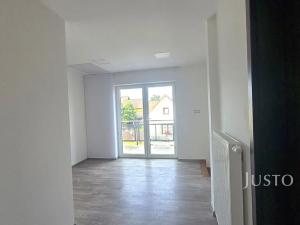 Prodej rodinného domu, Temešvár, 190 m2