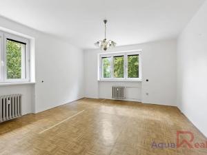Prodej bytu 2+1, Ostrov, Luční, 61 m2