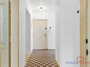 Prodej bytu 2+1, Ostrov, Luční, 61 m2