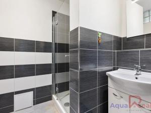 Prodej bytu 2+1, Ostrov, Luční, 61 m2