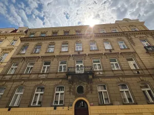 Prodej bytu 2+1, Praha, Navrátilova, 63 m2
