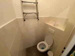 Pronájem bytu 2+kk, Praha - Strašnice, Černokostelecká, 52 m2