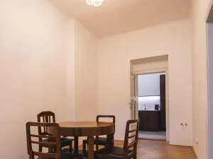 Pronájem bytu 2+kk, Praha - Nové Město, Růžová, 52 m2