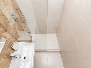 Prodej bytu 3+kk, Praha - Malešice, Počernická, 58 m2