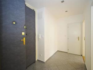 Pronájem bytu 2+kk, Praha - Smíchov, Na bělidle, 57 m2