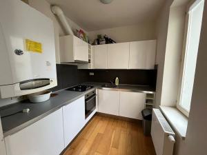 Pronájem bytu 1+kk, Praha - Holešovice, Ortenovo náměstí, 45 m2