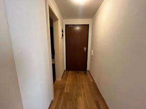 Pronájem bytu 1+kk, Praha - Holešovice, Ortenovo náměstí, 45 m2
