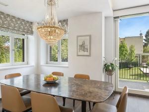 Prodej vily, Praha - Horní Počernice, Jívanská, 220 m2