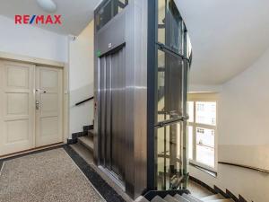 Prodej bytu 4+1, Praha - Holešovice, U smaltovny, 175 m2