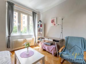Prodej bytu 1+kk, Praha - Holešovice, Strojnická, 23 m2