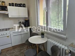 Pronájem bytu 1+1, Karviná, 37 m2