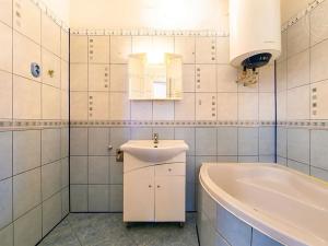 Pronájem bytu 3+1, Šťáhlavy, Komenského, 60 m2