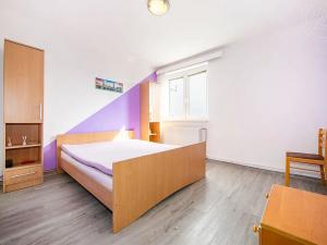 Pronájem bytu 3+1, Šťáhlavy, Komenského, 60 m2