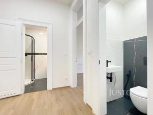 Pronájem bytu 2+1, Praha - Bubeneč, Sládkova, 68 m2