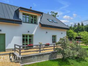 Prodej vícegeneračního domu, Počítky, 424 m2