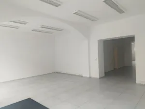 Pronájem obchodního prostoru, Pardubice, 17. listopadu, 133 m2