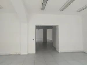 Pronájem obchodního prostoru, Pardubice, 17. listopadu, 133 m2