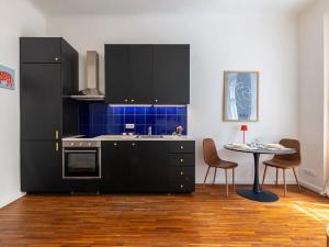 Prodej bytu 2+kk, Praha - Vršovice, Sevastopolská, 40 m2