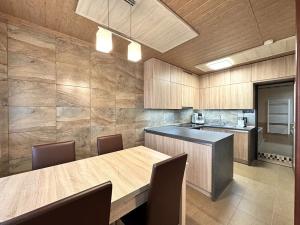 Prodej bytu 3+1, Teplice, Trnovanská, 71 m2