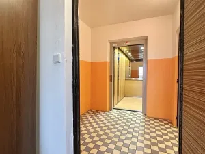 Prodej bytu 1+kk, Praha - Kamýk, Otradovická, 35 m2